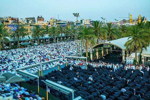al_haidarea's tweet photo. كربلاء المقدسة | صلاة العيد ، بين الحرمين الشريفين
كل عام وانتم بخير https://t.co/xnTXlY5AVz
