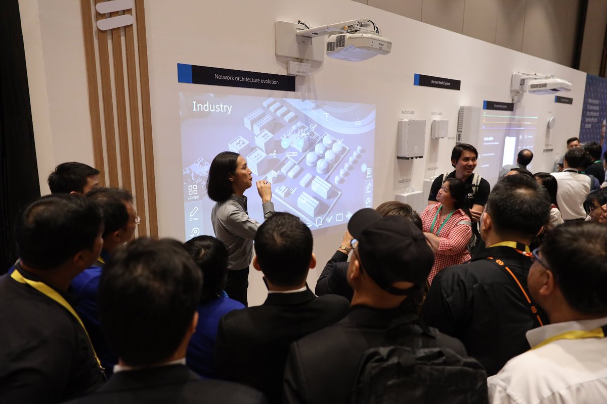 EricssonAPAC's tweet photo. #BareclonaUnboxed #Thailand is LIVE in action as we open a jam packed Day 2. Stay tuned as we continue to showcase the future of connectivity &amp; the very best of #MWC19 right here! https://t.co/CRfCTkyEOp