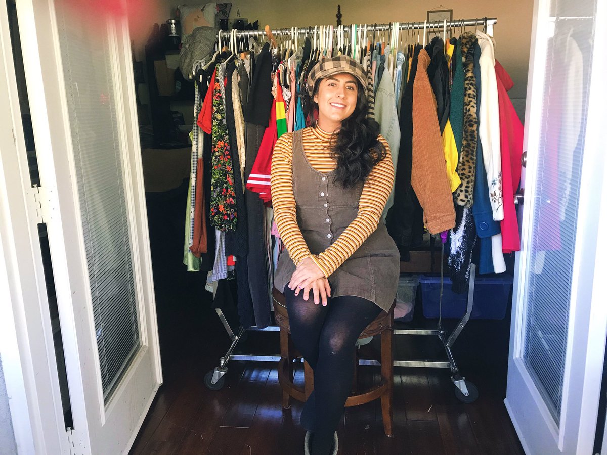 PopsikleShop's tweet photo. Please excuse my pantuflas💁🏻‍♀️ but this girl just made a new 👩🏻‍💻YouTube Video✨🌇🚌👩🏻‍🎓  #fidmalumni #fidmprojects #boutiqueowner https://t.co/Ez7HStr8N6