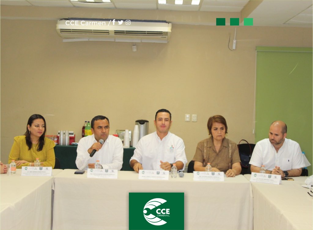 CCECarmen's tweet photo. Reunión de trabajo encabezada por el Ing. Alejandro Fuentes Alvarado, Presidente del #CCECarmen con el Secretario de Turismo, Jorge Manos Esparragoza y los hoteleros de la ciudad. Se abordaron temas de promoción turística y el impulso a la economía de Carmen. https://t.co/2MEPQZLJXA