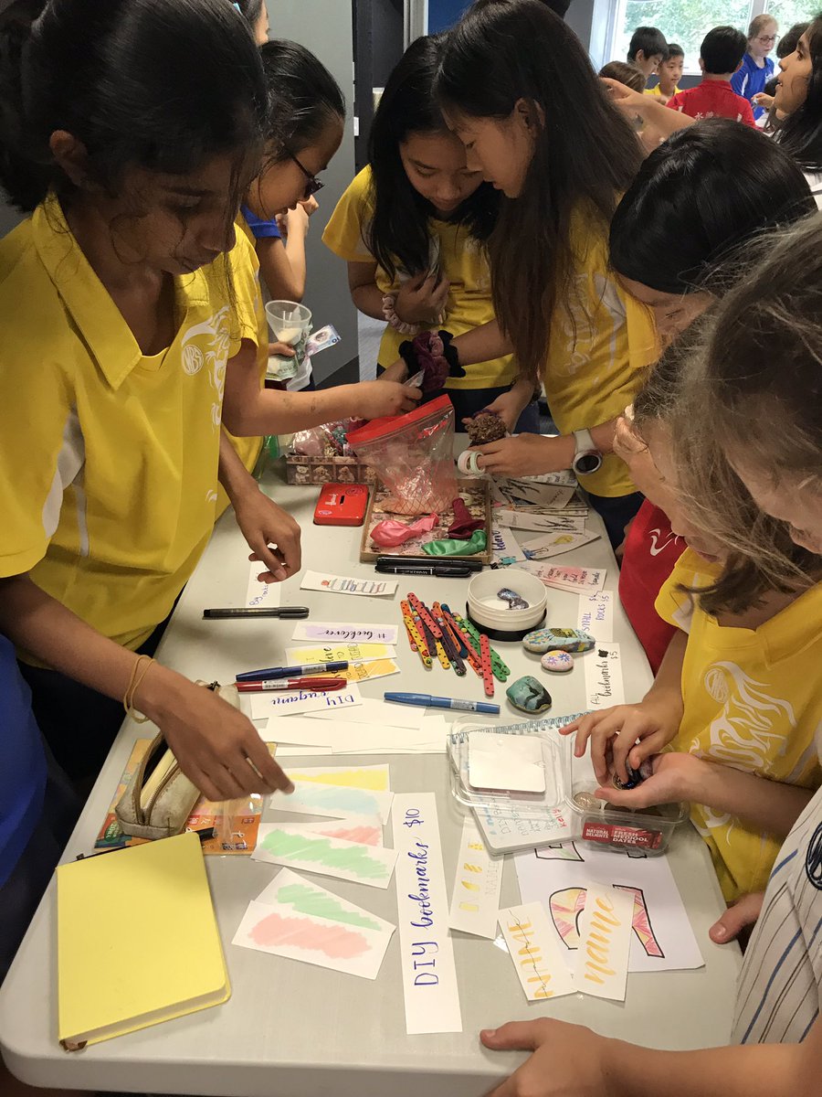 cwbslibrary's tweet photo. Heifer Read to Feed Fundraising Sale at CWBS today #pyp #action https://t.co/ArDgF6FFs4