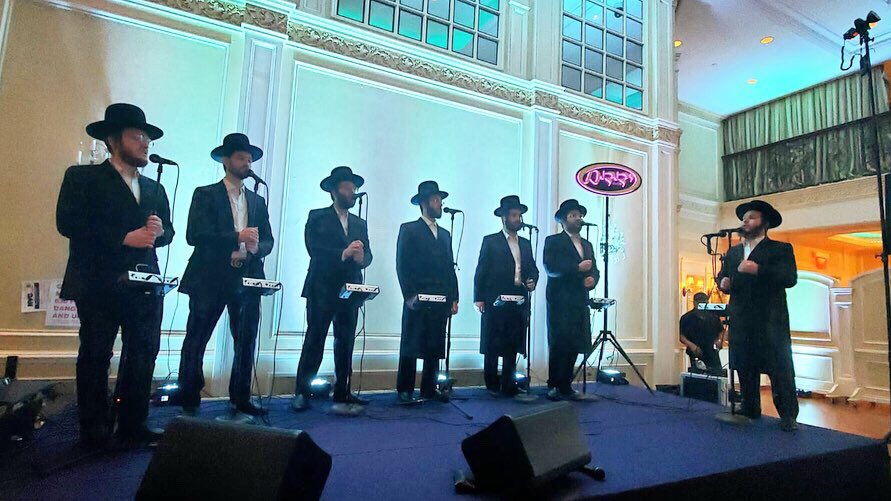 #Dinner in #BoroPark with #SenderGelb #sefirah #acapella #nomusic #awesomeperformance