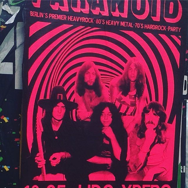 JustmeLoki's tweet photo. 😃💜 . . #deeppurple #music #musicislife #rockmusic #rock #hardrock #70s #photooftheday #heylook #outandabout #picoftheday #poster #design #psychedelicart #psychedelic #neon #berlin #germany #xberg https://t.co/7pqLPqNjYR