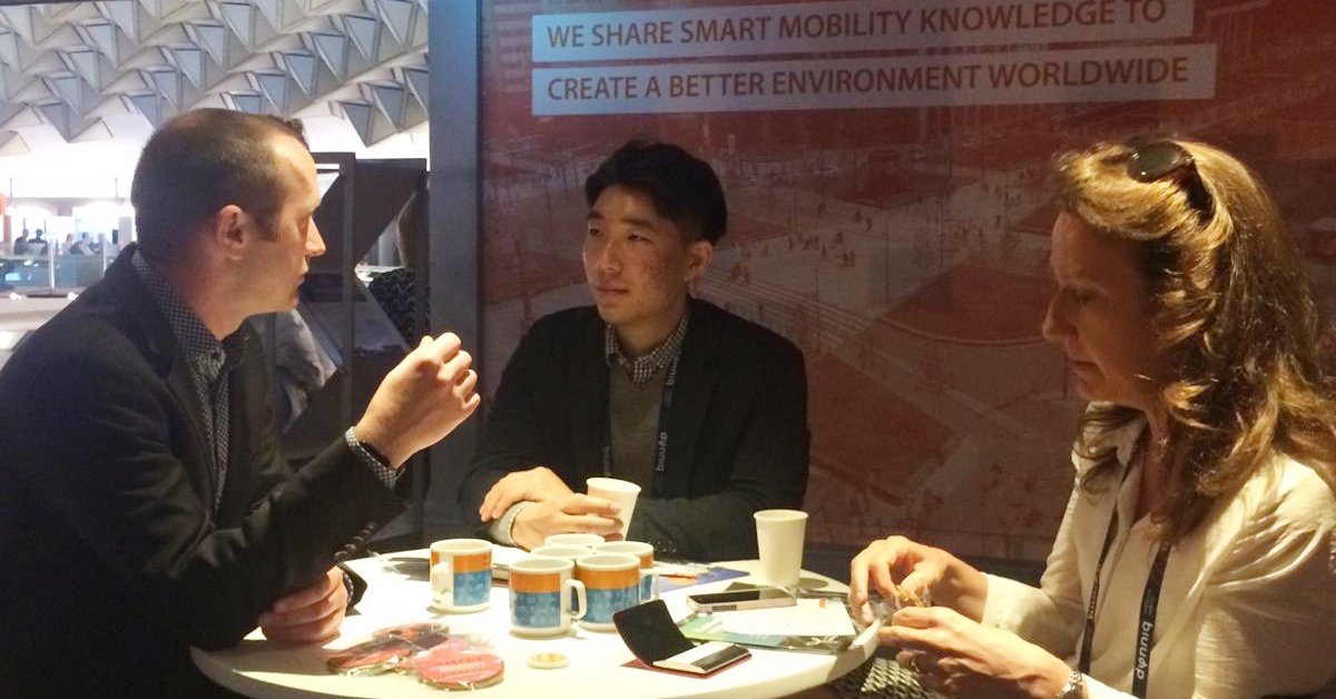MobilityEmbassy's tweet image. Thank you for visiting the #DutchStreet at @ITS_Congresses, @CanAmbNL, where we shared  knowledge about #smartmobility #dutchreality and #smartcities. Canada supports communities to adopt a smart cities approach through innovation, data and connected technology. #ITSNL2019