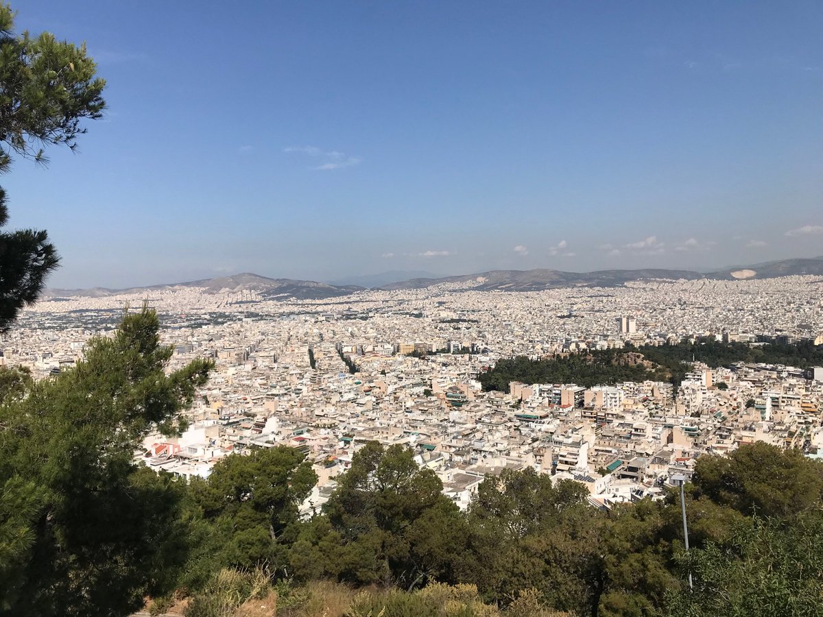 RosaliaRomaniec's tweet image. Athen fordert jetzt offiziell #Reparationen für den #2WK von Deutschland. Der griech Botschafter in #Berlin überreichte eine diplomat Note mit Forderungen: mehr als 300 Mrd.€ und viele archäologische Schätze. Aller Voraussicht nach zieht nach #Griechenland bald auch #Polen nach.