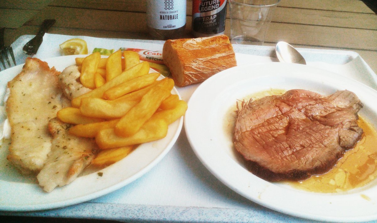 DMgianfranco73's tweet photo. 2 ristoranti self visitati a pranzo in questi giorni,il #turet in centro a Torino ed #ilcalice alla continassa
#lunchtime #ristorantitorino #selfservice #torino #Turin #beefandchips #BEEF #Food https://t.co/Nfb1qDnNEA