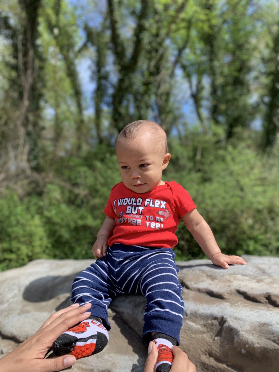 MistaLoc's tweet photo. Happy 1st birthday🎂🎉🎊🎁 to this little guy, mommy and daddy loves❤️ you, now have all the cake 🎂 and ice cream 🍦 you want son https://t.co/MFhwl1yfq2