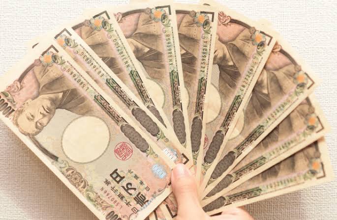 jLfRCdncstRaFUm's tweet photo. 学生だか���稼げる量に限りがある...
そんな悩みを抱えている人いませんか？？？
もう大丈夫です！【稼ぐコツ】さえ覚えれば
遊ぶお金や旅行に行くお金、自分の好きなものだって買える充実した毎日を一緒に過ごしませんか？？？
少しでも興味がある方、沢山稼ぎたい方連絡お���ちしています✌️✌️✌️
 #金欠 https://t.co/7Z6nOW0TDS