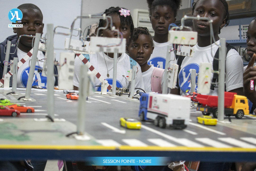 yalicongoalumni's tweet photo. . Visite de la salle électro de l' UCAC ICAM par les apprenants.
#YALICongo
#Butterfly
#HelloSevirces
#USEmbassyBrazza
#ChezMoiAuCongo https://t.co/8nabTail3U
