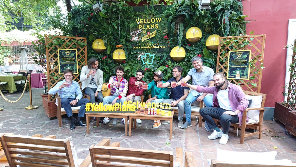¡Os presentamos a algunos de nuestros artistas de Los #YellowPlans! <a href="/Despistaos/">Despistaos</a> <a href="/Pol314oficial/">Pol314</a> <a href="/davidotero/">davidotero</a> <a href="/chelseaboots_/">Chelsea Boots</a> y Modo Avión 👏🏻 Ahora sí, arranca el verano 😉
