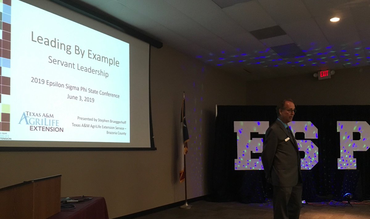 Stephen Brueggerhoff, speaking about Servant Leadership at the Epsilon Sigma Phi (ESP) annual conference in Conroe