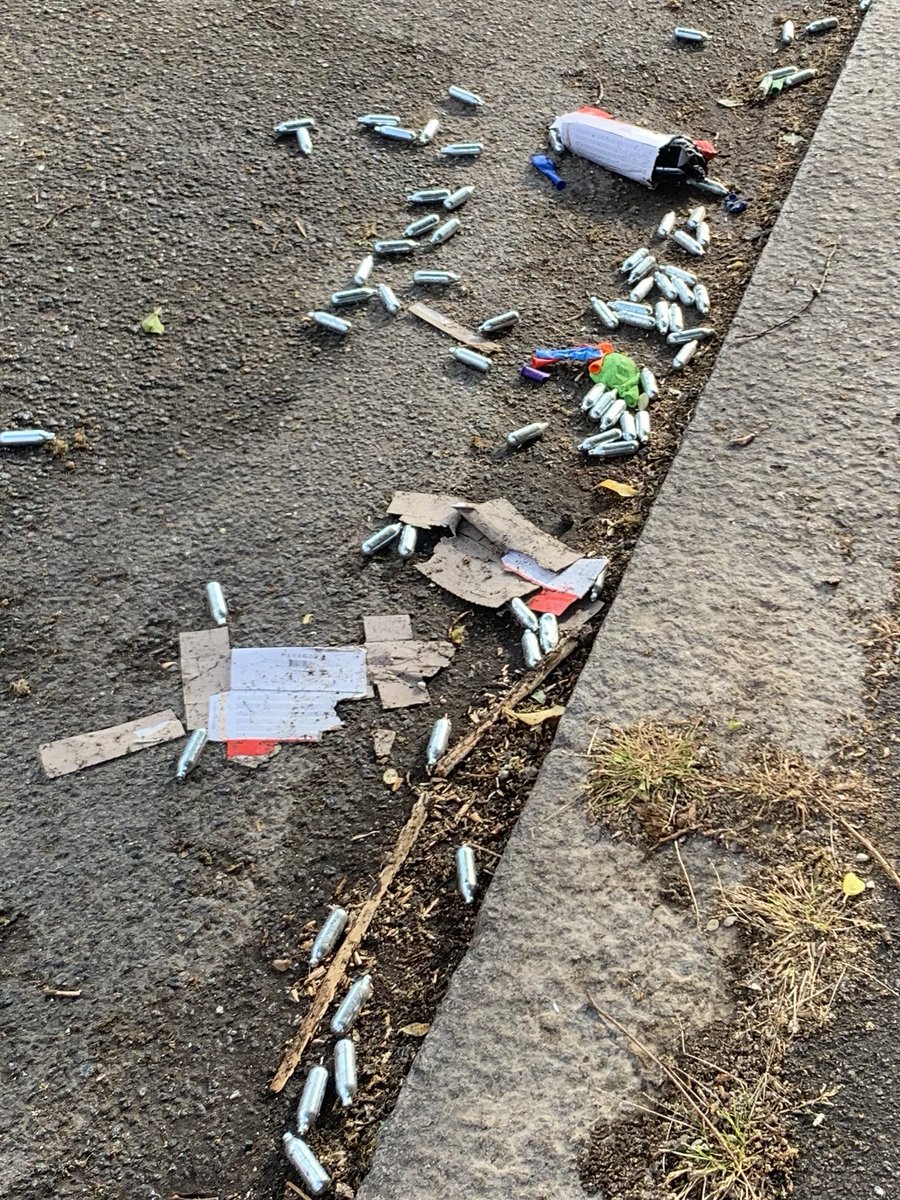 chrisduffer's tweet image. Somebody seems to have dropped a load of their whipped cream equipment on Westbeech Road. @haringeycouncil @VeoliaUK