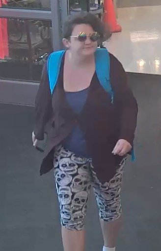 OmahaPolice's tweet photo. #OPD needs your help identifying this car thief. Victims vehicle was stolen from the area of 108th & Fort. If you know who she is let us know @ https://t.co/rQpWfxwbgN Report AL56790
#carthief #dontsteal #greatpix #turnemin via @OPDCrimeStop https://t.co/d3beoCin40