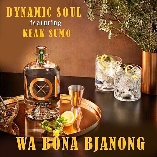 dynamicsouldj's tweet photo. New single feat Keak Sumo
Available over 140 digital stores

*YouTube*
https://t.co/hKdrf1v0Md

*ITunes*
https://t.co/WCsyXojyOD

*Google Play*
https://t.co/s7aoluejMW

*Amazon*
https://t.co/8Ub8ejE9V4

*Deezer*
https://t.co/O1V5BCp3a1

*OneBeat Productions* https://t.co/4ZRECCAKoW