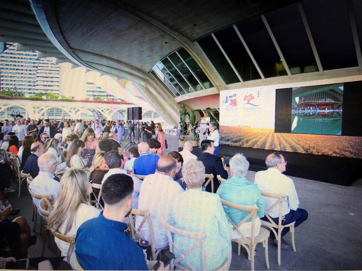 abreunvinito tweet media