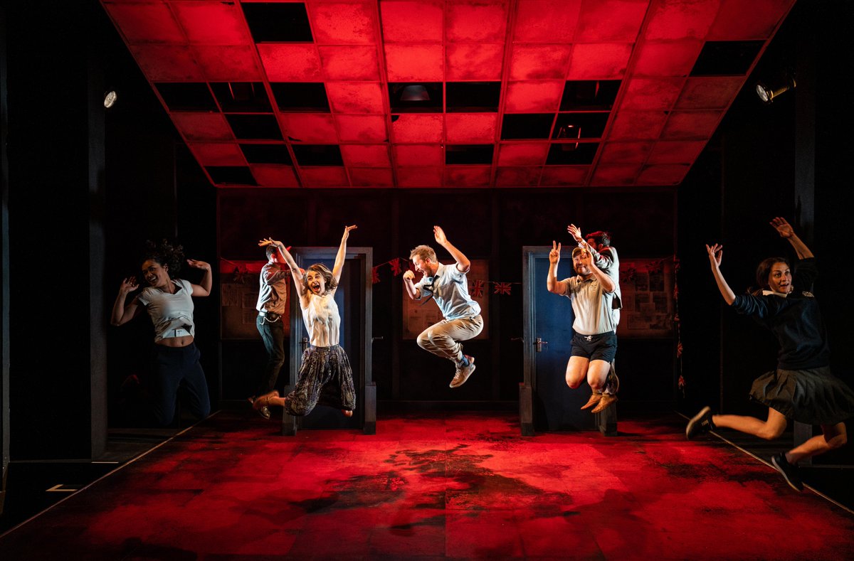 Break a leg to the cast and creatives of <a href="/eduplaylondon/">Education Education Education</a> whose press night is tonight @TrafStudios - this is <a href="/WardrobEnsemble/">The Wardrobe Ensemble</a> 's West End debut so make sure to show them some Grinning Man love!! <a href="/TrafalgarEnt/">Trafalgar Entertainment</a> #educationplay