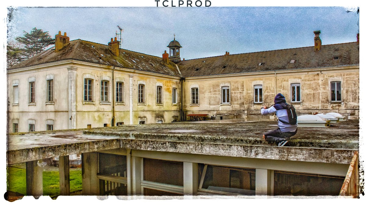 Timmy_Kadirov's tweet photo. Exploration d'un ancien hospice de guerre 😉
#urbex #urbexfrance #urbexworld #urbanexploration #urbexphotography #lostplaces https://t.co/wysy558LdR