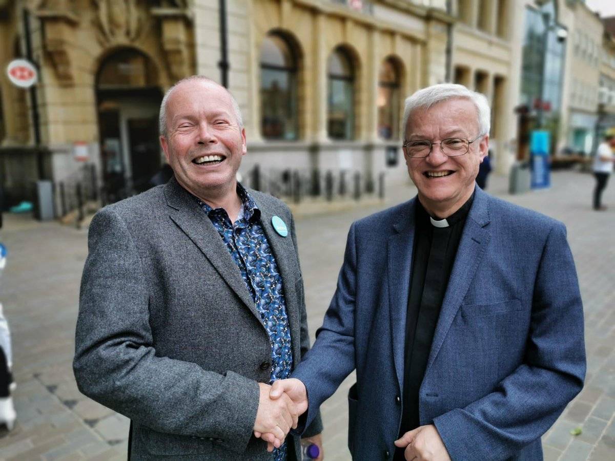 RenewParty's tweet photo. We've had a great week chatting with residents of #Peterborough about their concerns and questions for the upcoming #byelection 🙌😎

Head down to the town centre to give us your thoughts. Renew is here to listen to you 🤝 https://t.co/2J1NWKeVR7
