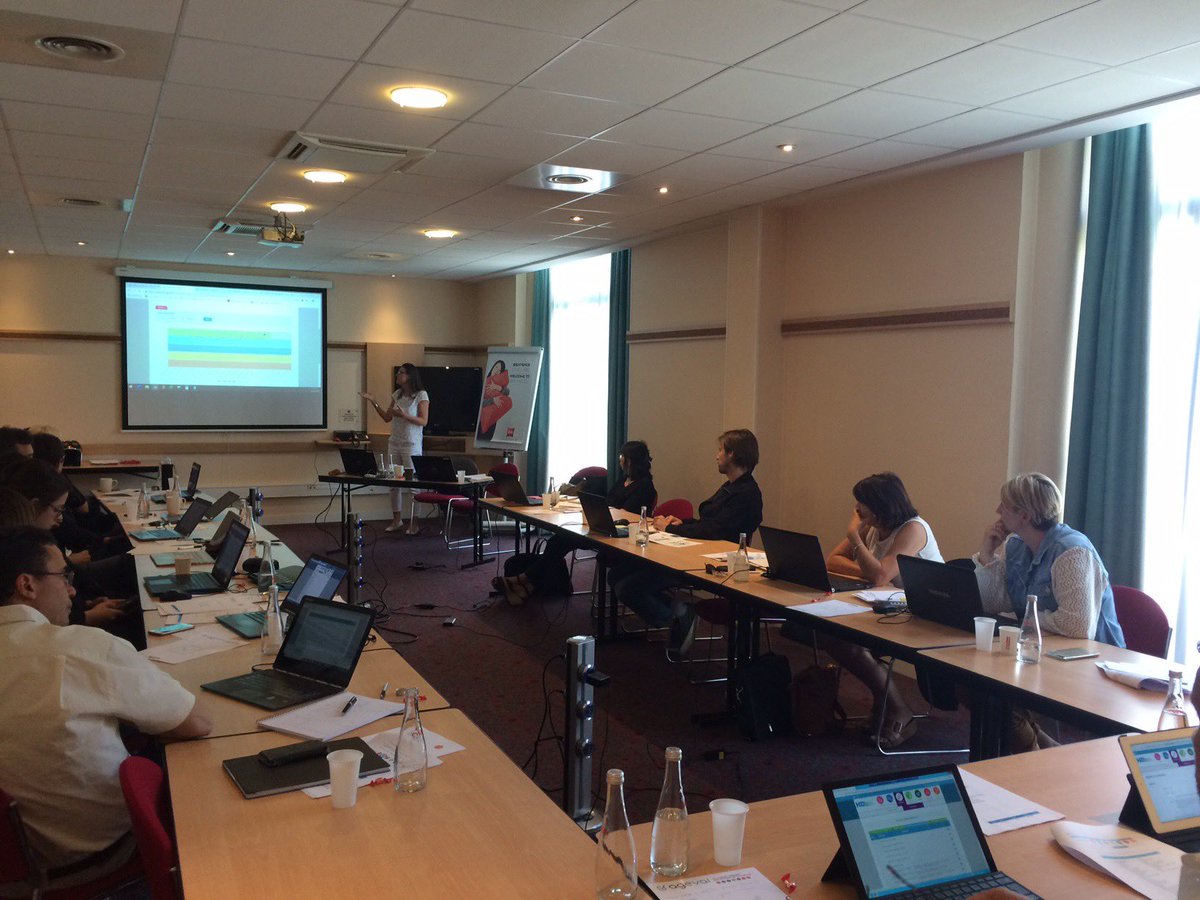 Hello Marseille ☀️ ! Après Paris puis Bordeaux, voici qq photos studieuses de l’épisode 3 des Formations Collectives AGEVAL 📸 Camille et Joëlle, tutrices, animent cette session qui s’articule entre bonnes pratiques d'utilisation &amp; échanges entre utilisateurs 🤓
Belle journée !