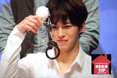 taek18plus's tweet photo. However Dom×Sub goal
#LeoBin #nsfwVIXX #nsfw https://t.co/p4Vt75gmxj