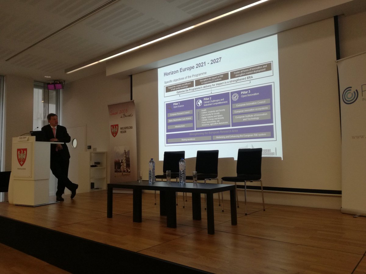 Emil LEZAK tweet media