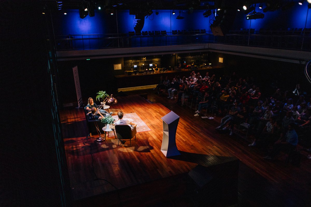 weghier15's tweet photo. Afgelopen maandag: Hashtech #6, de laatste van het seizoen, in @TiVre_Utrecht.

Veel dank aan de gasten Rosa van Rijsingen en @NclsVeul, aan fotograaf @linwoldendorp, en natuurlijk aan makkers @RSchapenk en @mrBamberg, met wie ik deze toffe programma's maak. https://t.co/BANGhGpS1K