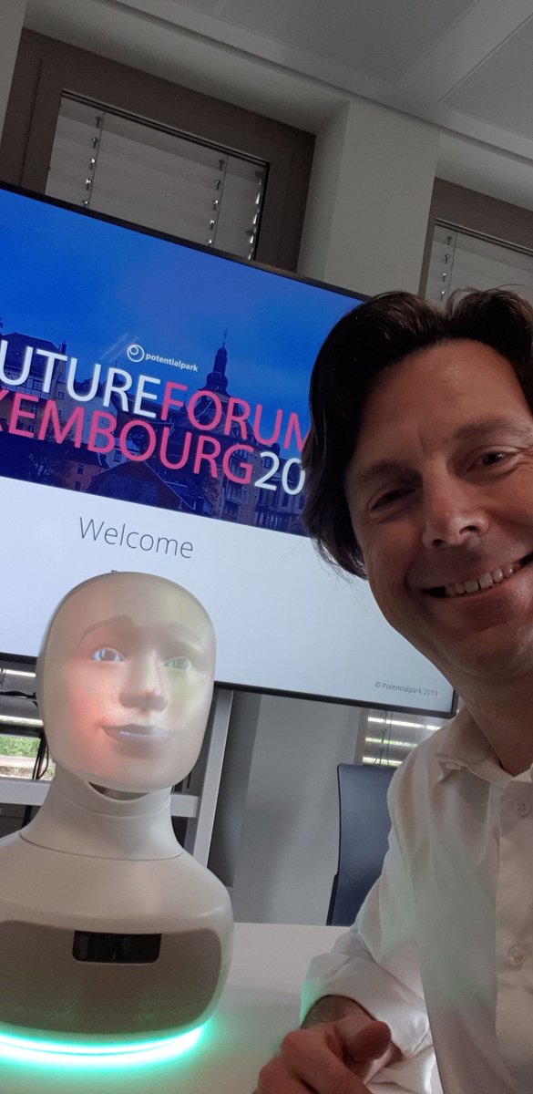 Making new friends <a href="/PotentialparkAB/">Potentialpark</a> #futureforum Hello Tengai