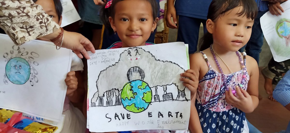 paul_chawang's tweet photo. #DrawingCompetitionForKids on #WorldEnvironmentDay 2019. Organized by #AmyaaNGO & graced by #SanjayKumarSainIPS_SP_Roing #LowerDibangValley_ArunachalPradesh #WorldEnvironmentDay2019 #beatairpollution https://t.co/e1Nn9ACXUu