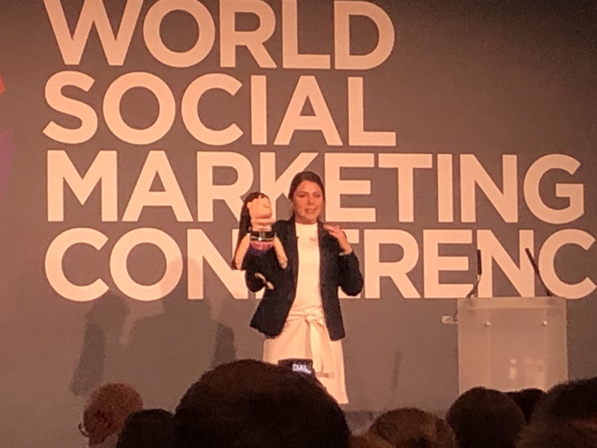 Hitch_DaveC's tweet photo. First puppets of #WSMC19! thanks @dulceespelosin https://t.co/trXSnswLIu