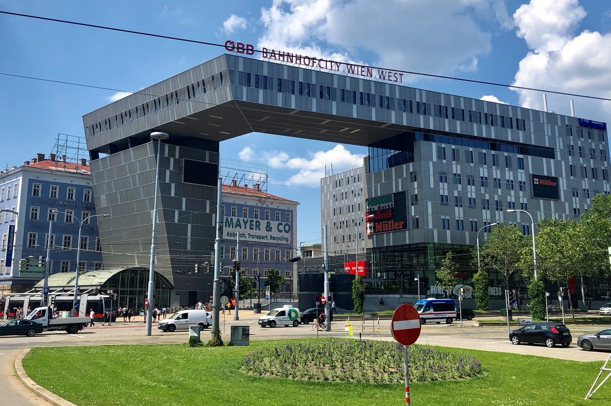 DSAGroupUK's tweet photo. A few photos of the beautiful buildings in Vienna from David's travels #Vienna #Beautiful #Buildings #Structure #StructuralEngineering #CivilEngineering #Travelling #Old #New #Structures #Business #DSA https://t.co/3L3wjmCzRS