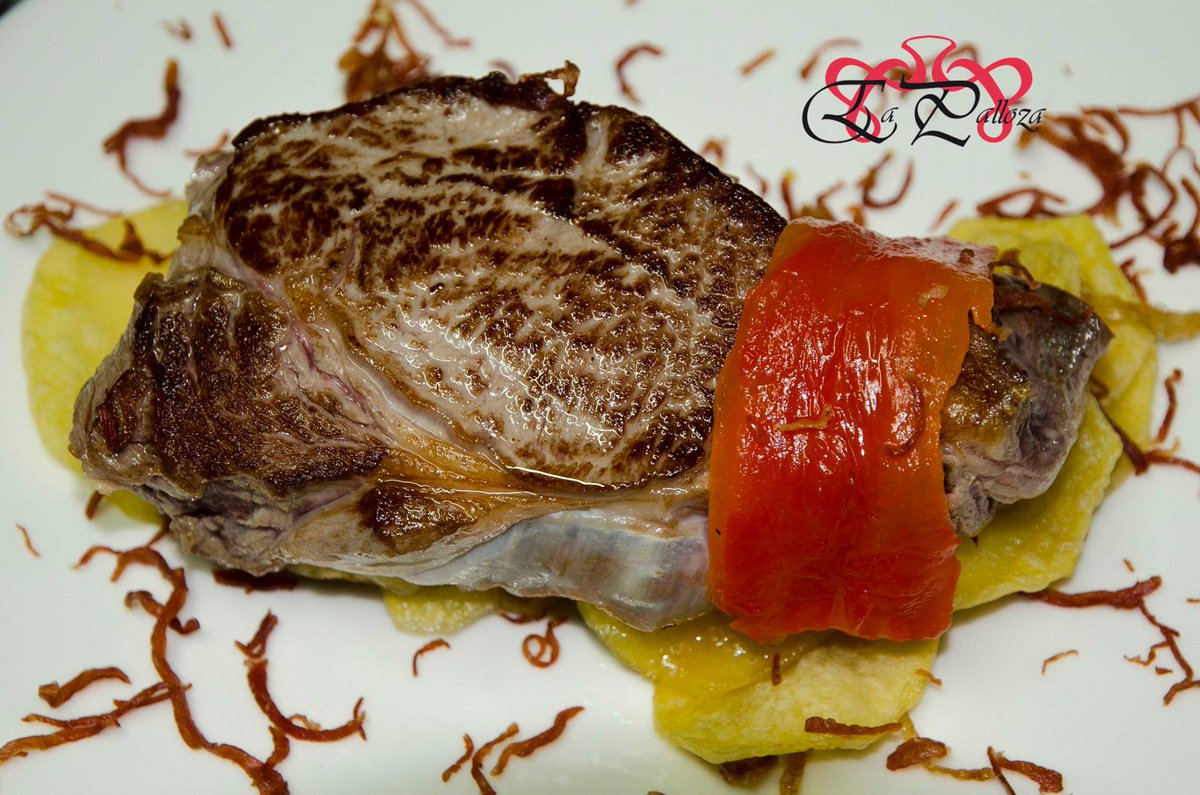 A veces sobran las palabras...
Acompañamos de un buen vino de Galicia?🍷🍷🍷
#LaPalloza #GrupoLaPalloza #MencíaMencía #CasaBalbina #comerenGalicia #ComerenLugo
#RestaurantesLugo
#FincasBodas