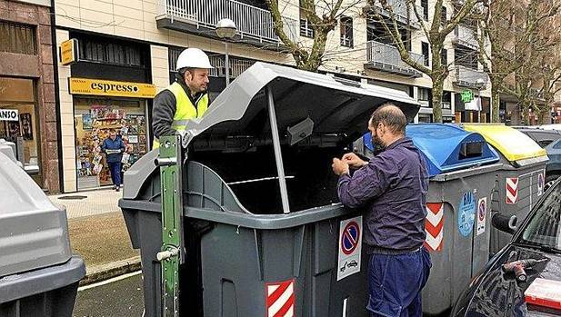 Las empresas guipuzcoanas Hispavista Labs y Masermic han monitorizado un centenar de contenedores para mejorar la recogida de basuras > bit.ly/301PYmq