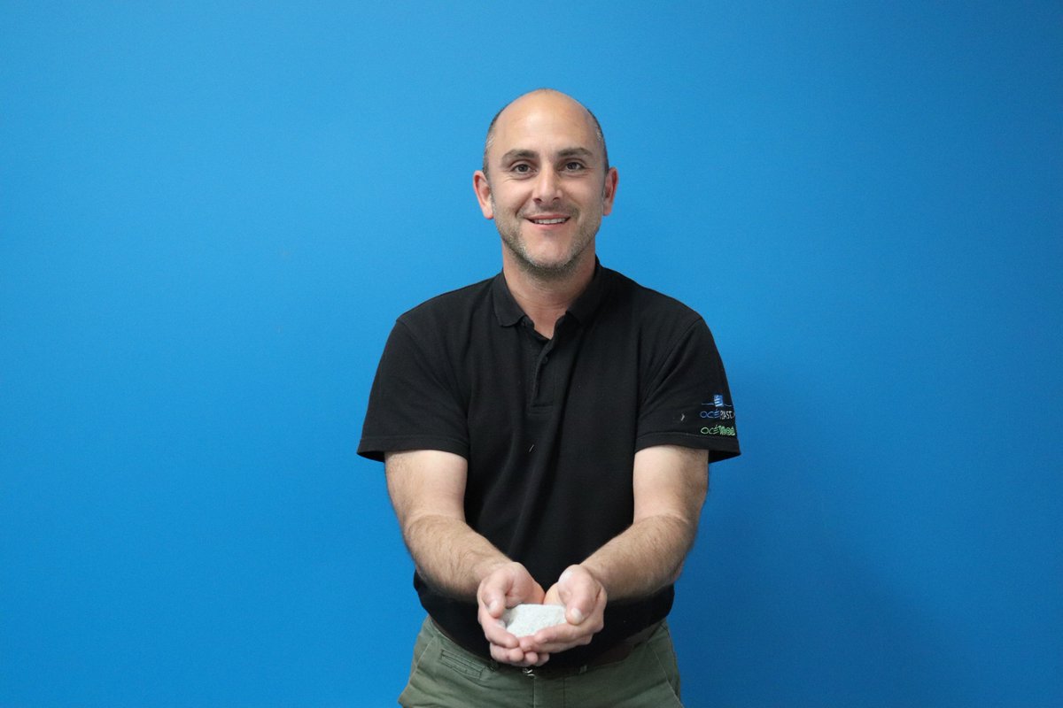 #SemaineDuDeveloppementDurable • 1er indice 

Reconnaissez-vous ce que notre pépite tient dans sa main ? 😉

#developpementdurable #recyclage