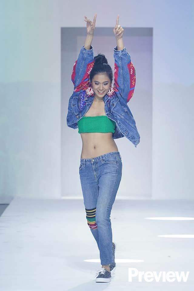 leagrifal0422's tweet photo. Laban lang loulou, we all louve u much...
#LouYanongForPHFW
@louyanong
 @itsdredesu https://t.co/G894SXBmNx