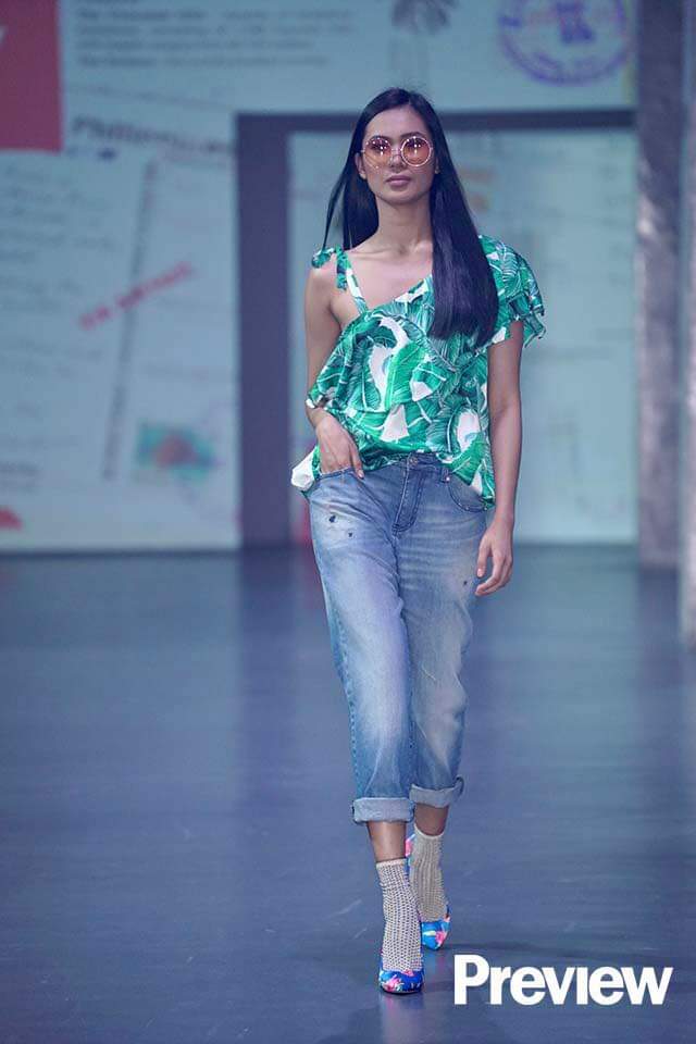 leagrifal0422's tweet photo. Laban lang loulou, we all louve u much...
#LouYanongForPHFW
@louyanong
 @itsdredesu https://t.co/G894SXBmNx