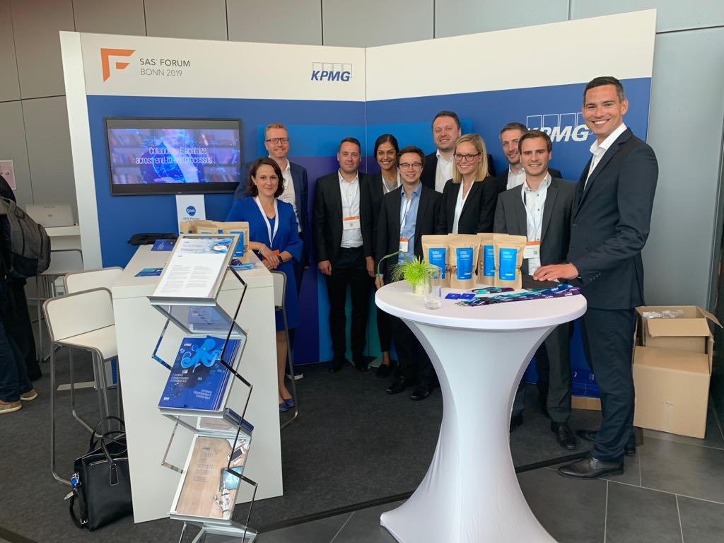 kpmg_de_tech's tweet photo. Unser Team beim SAS Forum in Bonn: kommen Sie vorbei und sprechen Sie mit uns über Datenqualität, Geldwäsche, Prozessautomatisierung und Reporting! #SASF19 @TorstenJurisch @holger_wu @PeterHeidkamp @pukert77 @KPMG_DE https://t.co/9bZda3CkTK