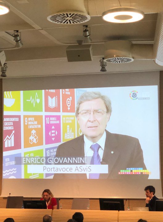 AIESEC in Italy tweet media