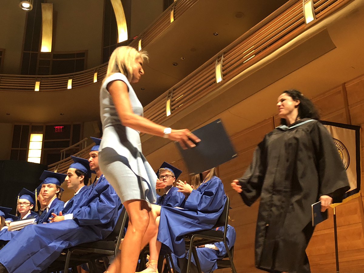 SaraRomeyn's tweet photo. I had a front row seat to witness when @MarcelaVelikov1, @kjkowalew, Lindy Russell-Heyman and Michelle Kelly were honored with the @rkjung Faculty First Award and the Robert Stone Award @BullisSchool Commencement. Congratulations! #FacultyFirst #BullisTeachingAndLearning https://t.co/NEbE0UqEDl