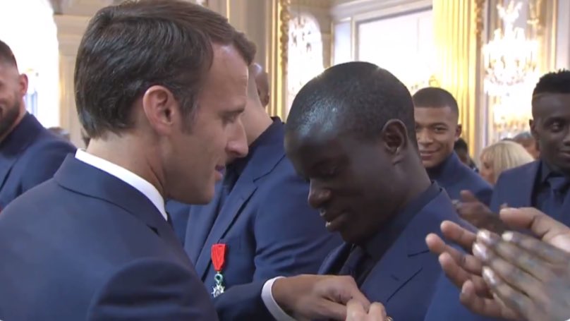EPLBible's tweet photo. N’Golo Kante’s father died at age 11. He worked as a garbage picker as a kid to help his family, lost his brother just months before the 2018 World Cup. Here he is receiving his Legion of Honour medal by President Macron yesterday.

What an inspiration. 🎖 https://t.co/meDMlym8kf
