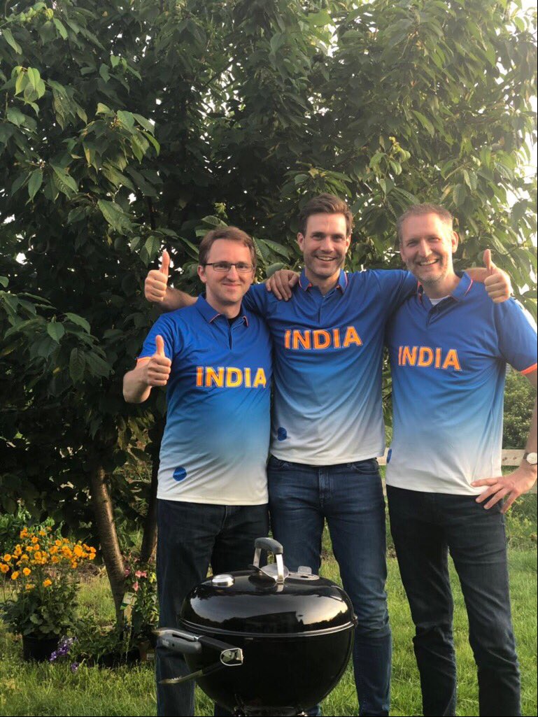 volkswagenindia's tweet photo. The Germans are pouring in their love as #TeamIndia is all set to play their first match.
@IndoGerman @aaditya_c @frankhoffmann1
#GermanyCheersForIndia #WorldCup2019 #VWCupEdition #VolkswagenIndia #Volkswagen https://t.co/NkzUorkitA