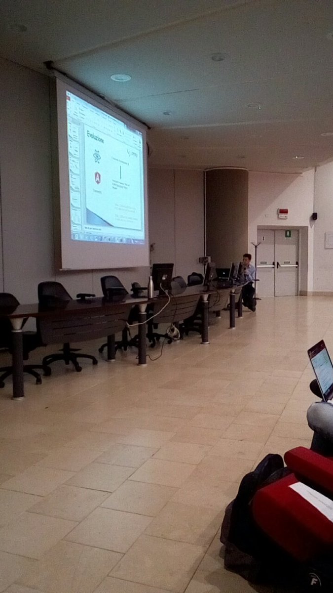 IngInform_ct's tweet photo. #inginfct #seminari #altreabilita #angular https://t.co/o4SwgWWVVO