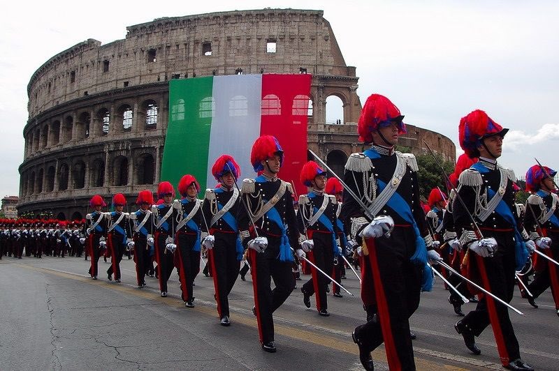 GeroCalleri's tweet photo. 205 anni al servizio dei cittadini e del territorio. Auguri all’Arma dei Carabinieri. Grazie per il servizio fondamentale svolto ogni giorno da chi indossa la divisa per garantire la nostra sicurezza, ad Albenga e in tutta Italia. Il Paese è con voi: GRAZIE!

#FestaArma2019 https://t.co/6zMPA0mNPu
