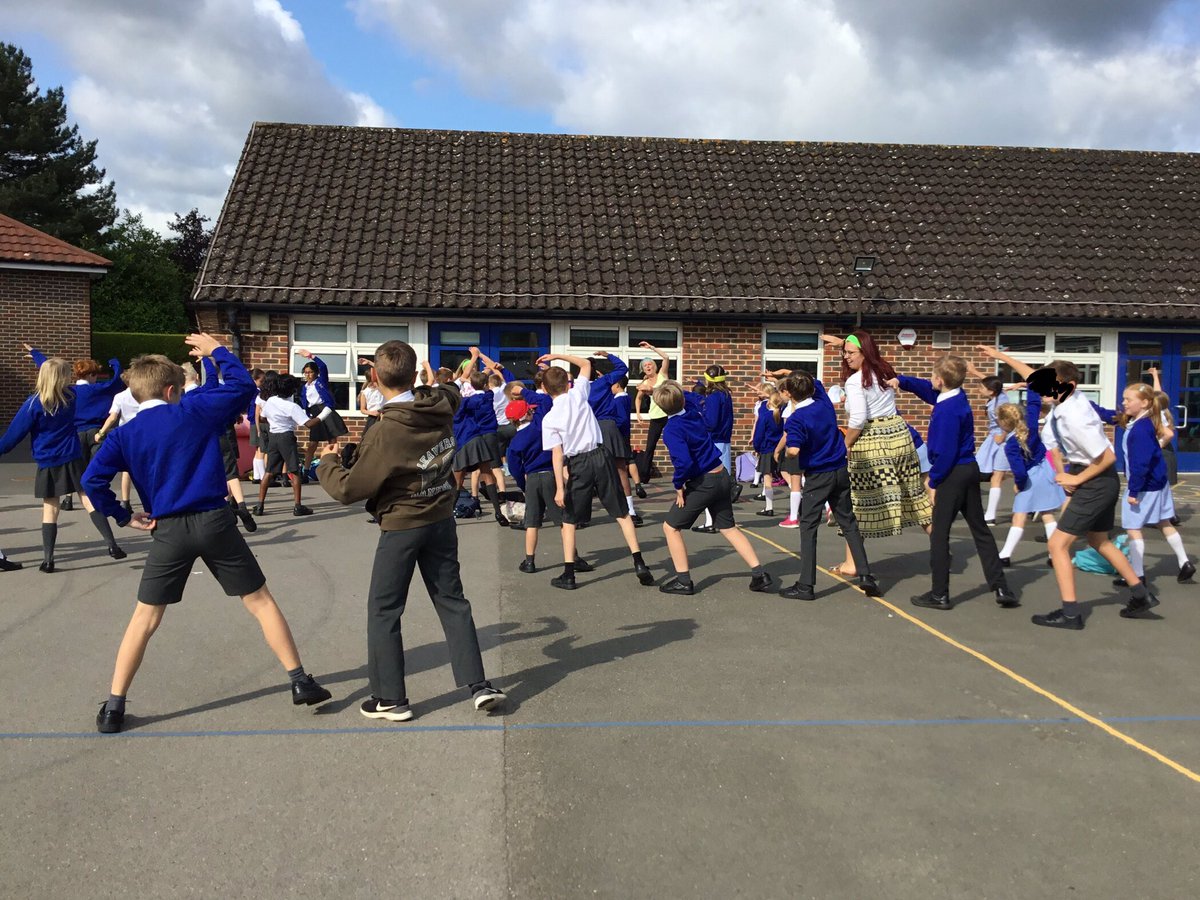 We’ve been enjoying Wake and Shake at 8:30 this week! #sametimetomorrow #exercise #primarysport