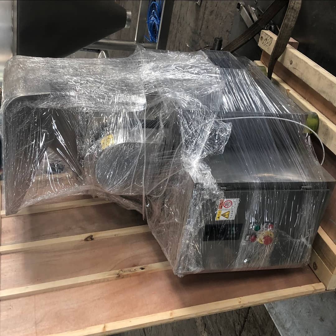 Monicaliulijuan's tweet image. Our BSC-300 coarse crusher is being shipped to Canada.[鼓掌][鼓掌]
#CoarseCrusher #CrushMachine