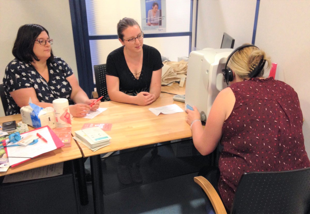 MFGrandEst's tweet photo. ⏯ En direct de la journée de repérage "vision" à #Haguenau organisée par @MFGrandEst, @Cpam_67 et #MutualitéFrancaiseAlsace 🔎 Au programme : quizz, exposition, information sur la réforme "100% Santé", sur le dispositif #Pfidass &amp; tests de la vue avec les opticiennes mutualistes https://t.co/tBHbRDLeDz