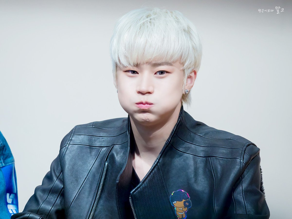 M_than_H's tweet photo. 190316 중구 청소년수련관 팬싸

귀여워 사랑스러워 ღ'ᴗ'ღ 

#열혈남아 #HBY 
#마르코 #marco #이형근 https://t.co/zN38avqHH0