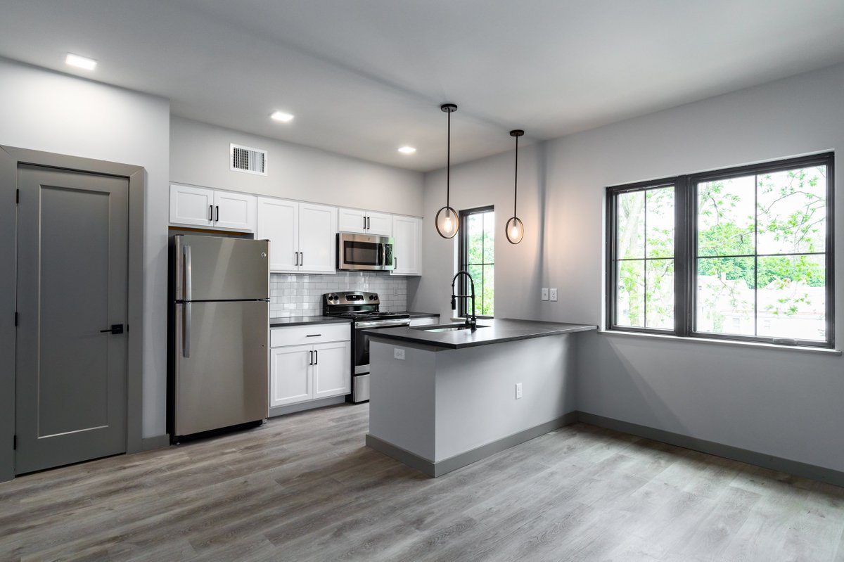 baxter_built's tweet photo. 472 Maple Street: These apartments are going fast!  There are only a handful of units left in Building A.  Contact us for more details on how you can rent one of these units. #baxterbuilt https://t.co/pUhymNiEbJ