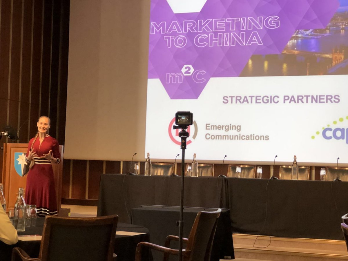 emergingcomms's tweet photo. Ashley Dudarenok kickstarting the @m2Cconference with a fascinating talk on Modern Chinese Consumers.
'Chinese consumers don't just buy what they need or want, they buy because it's part of their daily life.'
#M2C #EmergingComms #MarketingToChinaConference https://t.co/4hmruF1Jcn