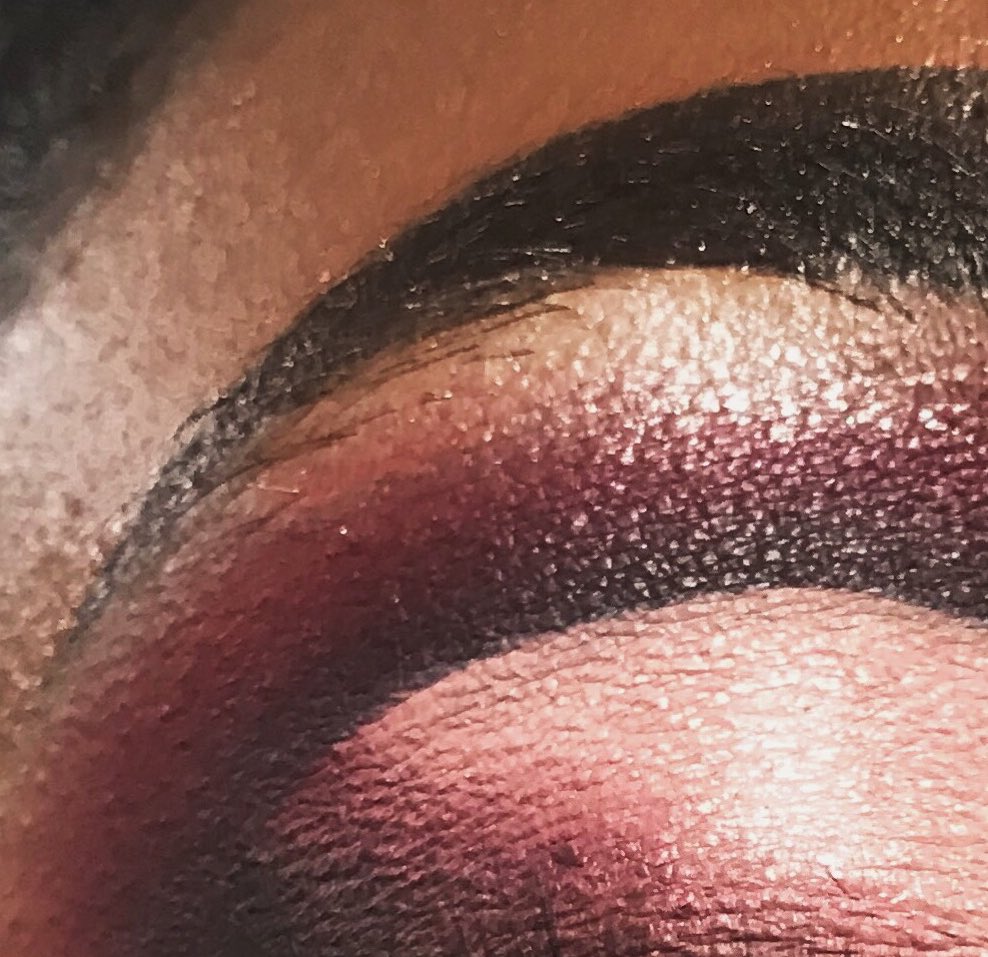chithemua's tweet photo. starting a thread of my eyeshadow blends✨✨
tracking my progress: June 2019 #thatblend https://t.co/wK7RlB3CzR