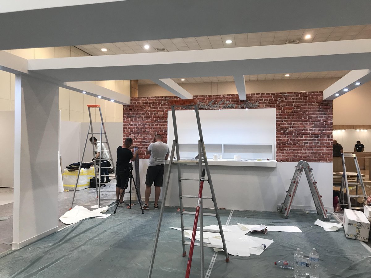 group_medi's tweet photo. [SYNERPA 2019 J-1]

Le stand commence à prendre forme... Prêt pour danser et s'amuser avec Géria Contract ? 
Rendez-vous demain au @SYNERPAcom !

#jepeuxpasjaiSYNERPA #marseille #geriacontract #medicontractgroup #synerpa2019 #annee50 #danse #flipper #babyfoot https://t.co/1x0jKyAUz7